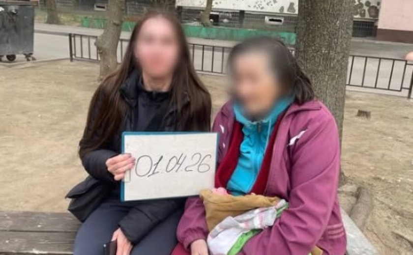 У Дніпрі патрульні допомогли жінці, яка загубилася, повернутися до доньки, що її розшукувала