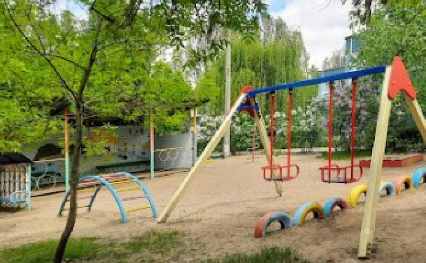 На Дніпропетровщині на ремонті дитсадка розкрали майже 600 тисяч гривень