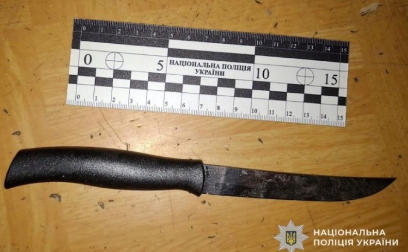 Вдарив ножем сусіда по палаті: слідчі Кривого Рогу повідомили про підозру 34-річному чоловікові