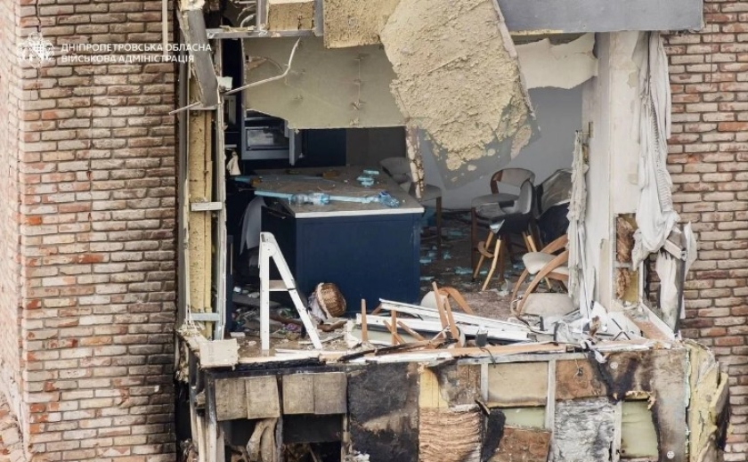 У Дніпрі в лікарні помер постраждалий від нічної атаки РФ,згодом знайшли ще одне тіло: уже п’ятеро  загиблих