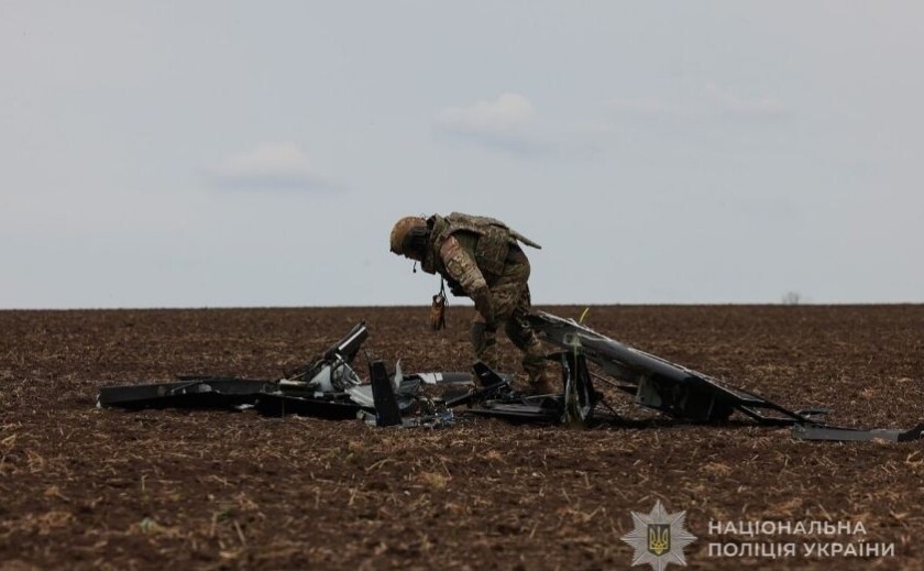 На Запоріжжі поліцейські-вибухотехніки знешкодили бойову частину ворожого дрона