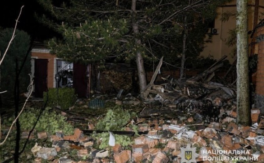 Поліцейські документують наслідки ворожої атаки на Дніпро