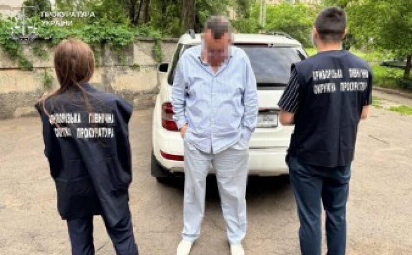 «Студентський квиток» для відстрочки за $15 тисяч: у Кривому Розі викрили схему незаконного виїзду за кордон
