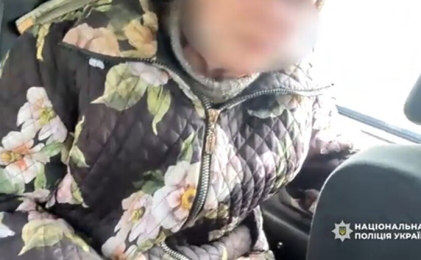 Безлюдні вулиці зі зруйнованими будинками: «Білі янголи» продовжують евакуацію мешканців із прифронтових громад Синельниківського району