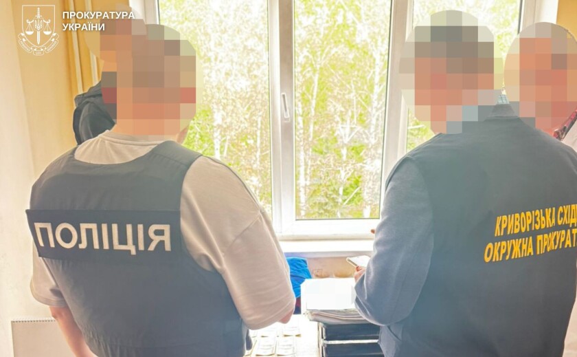 Допомагав оформити фіктивну інвалідність для військовозобов’язаного за 3 тис. доларів: у  Кривому Розі викрили лікаря