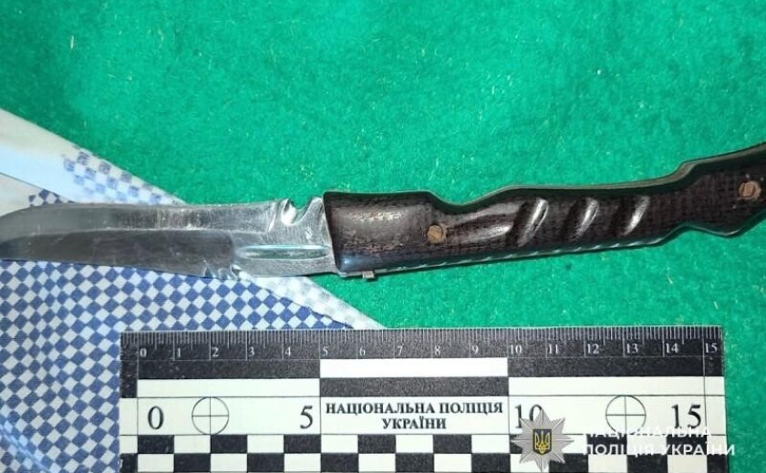 Ударив ножем у спину: у Кривому Розі затримали підозрюваного у тяжкому пораненні чоловіка