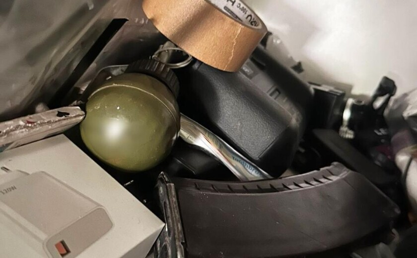 У Дніпропетровській області військовий кидав гранати з балкона багатоповерхівки