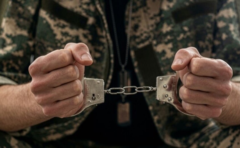 У Кам’янському військового засудили до 5 років тюрми за самовільне залишення частини