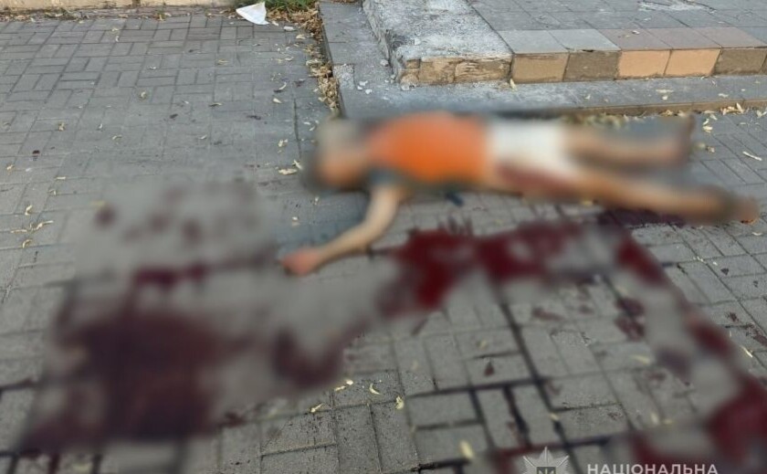 У Запоріжжі поліція затримала чоловіка за нанесення смертельного ножового поранення