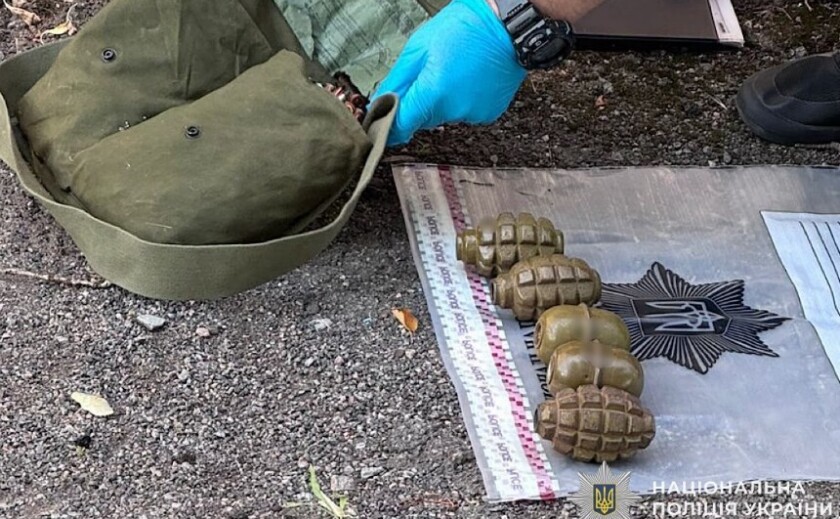 У Кривому Розі чоловік торгував боєприпасами: поліцейські повідомили йому про підозру