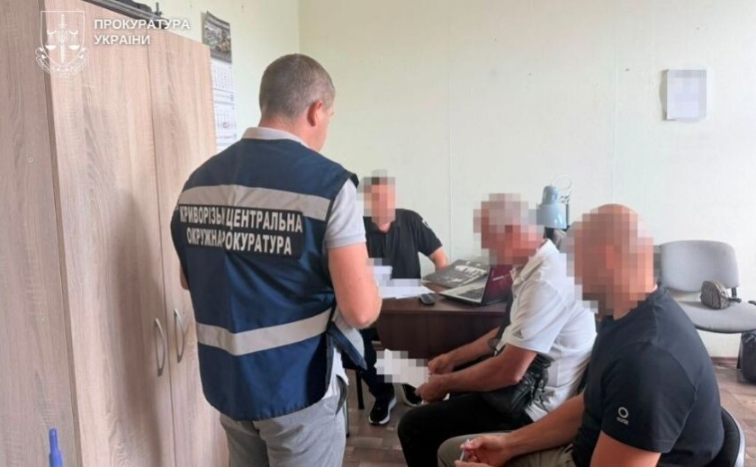 У Кривому Розі чоловіка підозрюють у продажу авто, ввезених під виглядом гуманітарної допомоги: подробиці