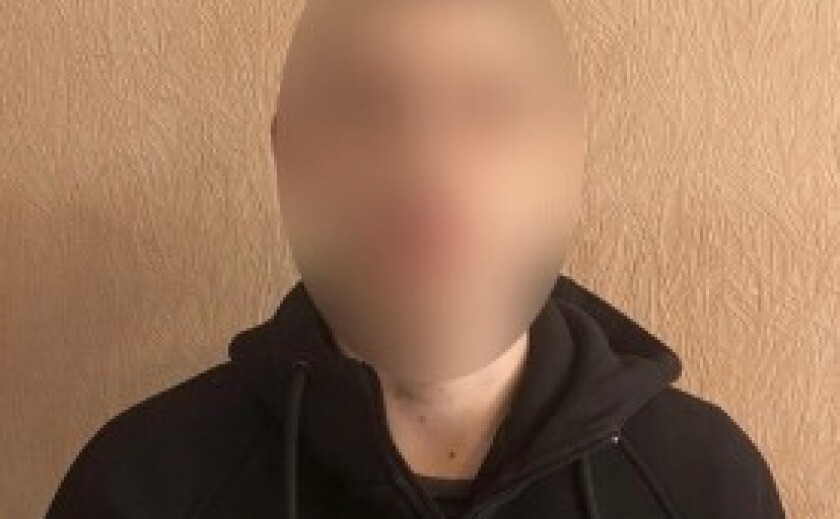 Обікрав знайомого під час спільного відпочинку: слідчі Дніпра повідомили про підозру 45-річному зловмиснику