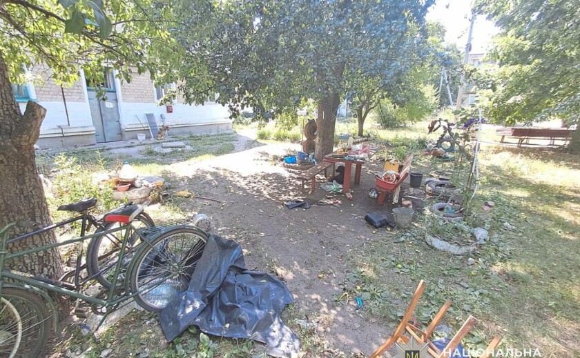 На Синельниківщині затримали чоловіка, якого підозрюють у вбивстві жінки та нападі на двох людей