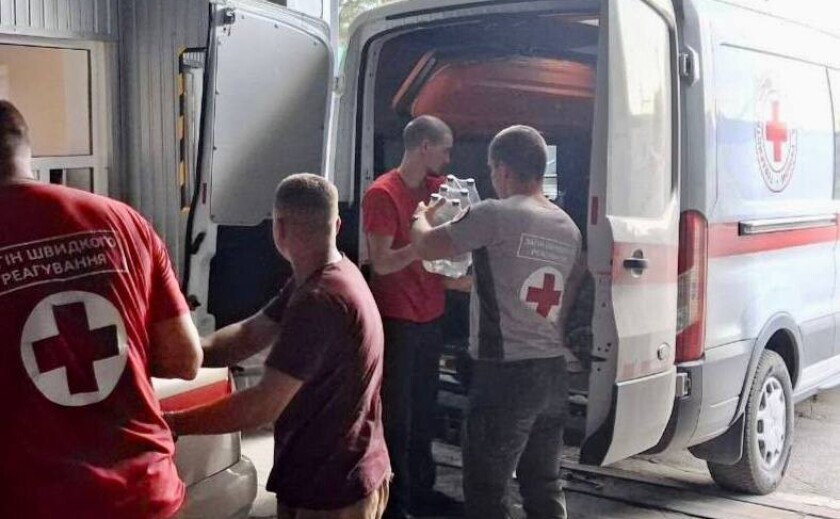 Жителям Нікопольщини доставили 3 тонни питної води