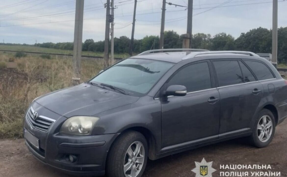 Поліцейські Кривого Рогу затримали підозрюваного у незаконному заволодінні автомобілем