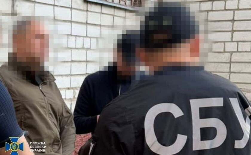 СБУ затримала посадовця ЗСУ, який вимагав хабар у постачальника маскувального спорядження
