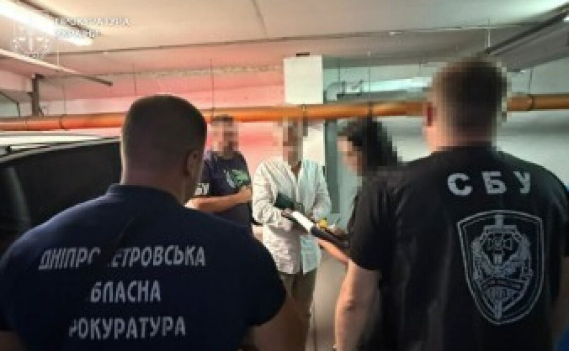 $23 тисячі за фіктивну операцію та «списання» з військового обліку: скеровано до суду справу щодо жителя Дніпра