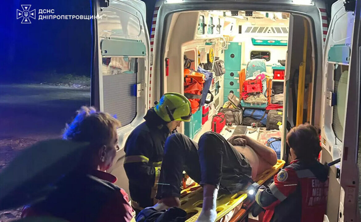 На Дніпропетровщині в ДТП загинув 18-річний водій, двоє пасажирів травмовані