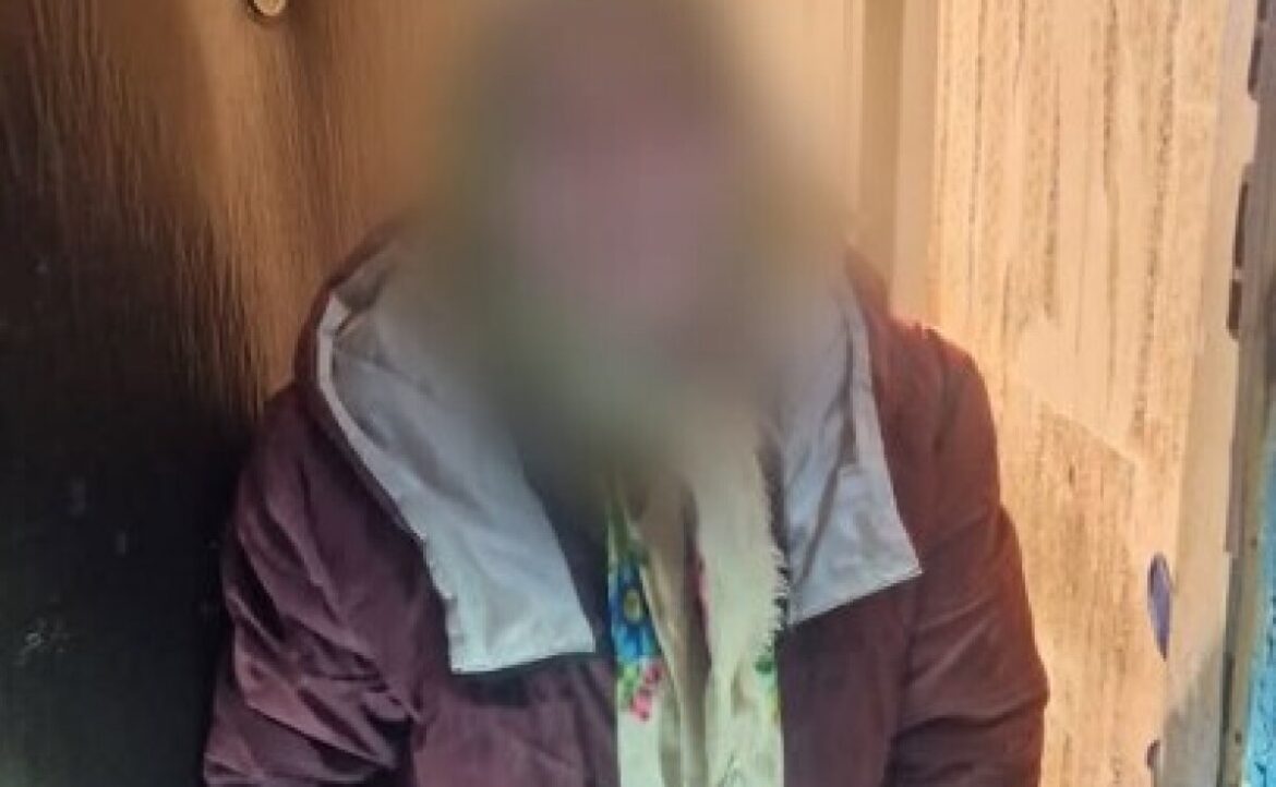 У Дніпрі патрульні допомогли повернутися додому жінці, яка заблукала